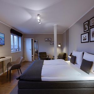 Standard Zimmer mit Kingsize-Bett